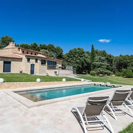 Avec Tennis & Piscine, 10min Aix-en-provence - Les Vignes *